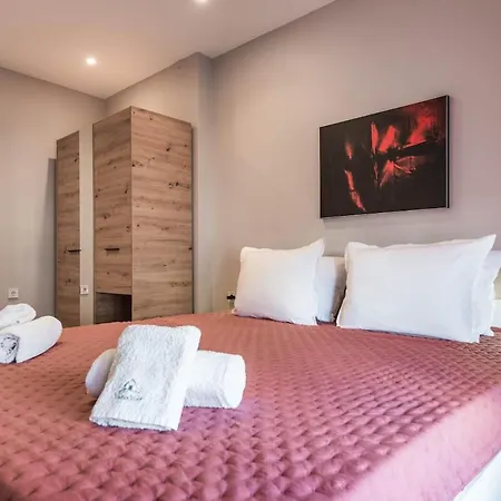 Appartamento Artistic Penthouse In Center Sevastopol *