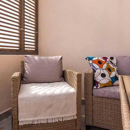 Artistic Penthouse In Center Sevastopol Apartament
