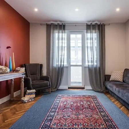 Artistic Penthouse In Center Sevastopol Apartament